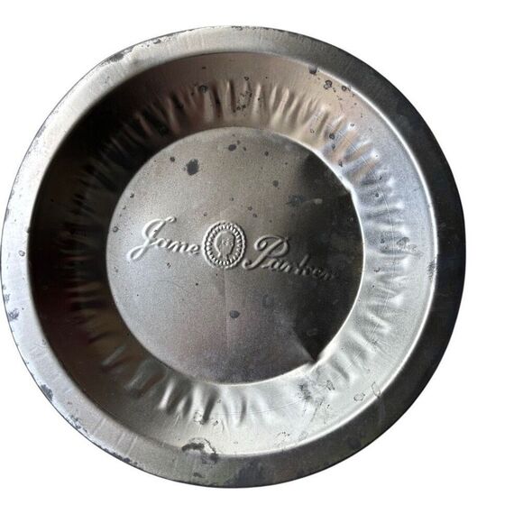 2 Vintage Jane Parker 8” Pie Tins - Picture 2 of 7